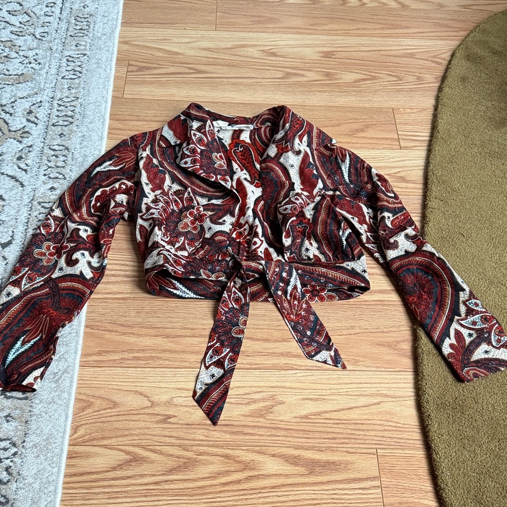 VTG Toni Todd Paisley Print Tie-Front Top